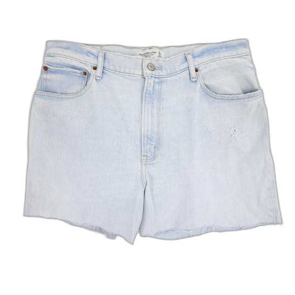 ABERCROMBIE 90s High Rise Relaxed Jean Shorts Clean Girl Raw Hem Light Denim Y2k - Picture 1 of 9